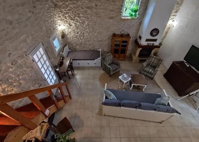 Dom wakacyjny Maelga Cartelegue